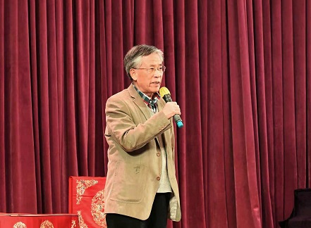 1544086057761275.jpg 刘连群老师.jpg